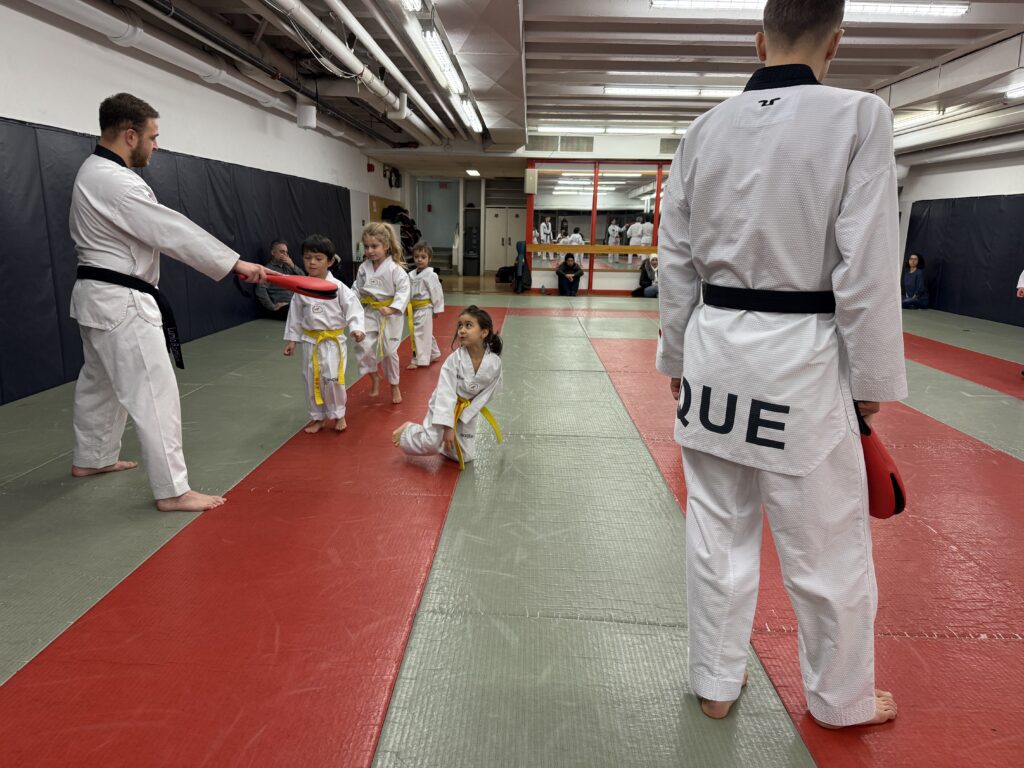 Inscriptions Cours d'éveil au Taekwondo pour enfants 3-5 ans à Montréal - Monrose Taekwondo Académie